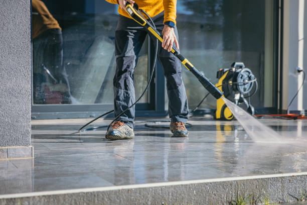 Best Parking Lot and Garage Cleaning  in Silver Lake, FL
